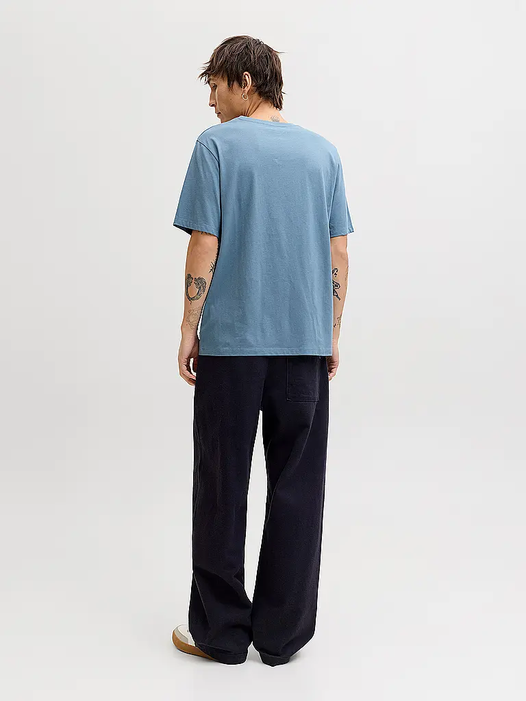 JACK & JONES | Nome prodotto: T-Shirt JJEORGANIC
Marca: JACK & JONES
Colore: blu
Categorie: Moda, Uomo

Lunghezza manica: Manica corta
Scollo: Girocollo
Materiale: Cotone
Motivo: Tinta unita
Vestibilità (capispalla): Regular | Blu