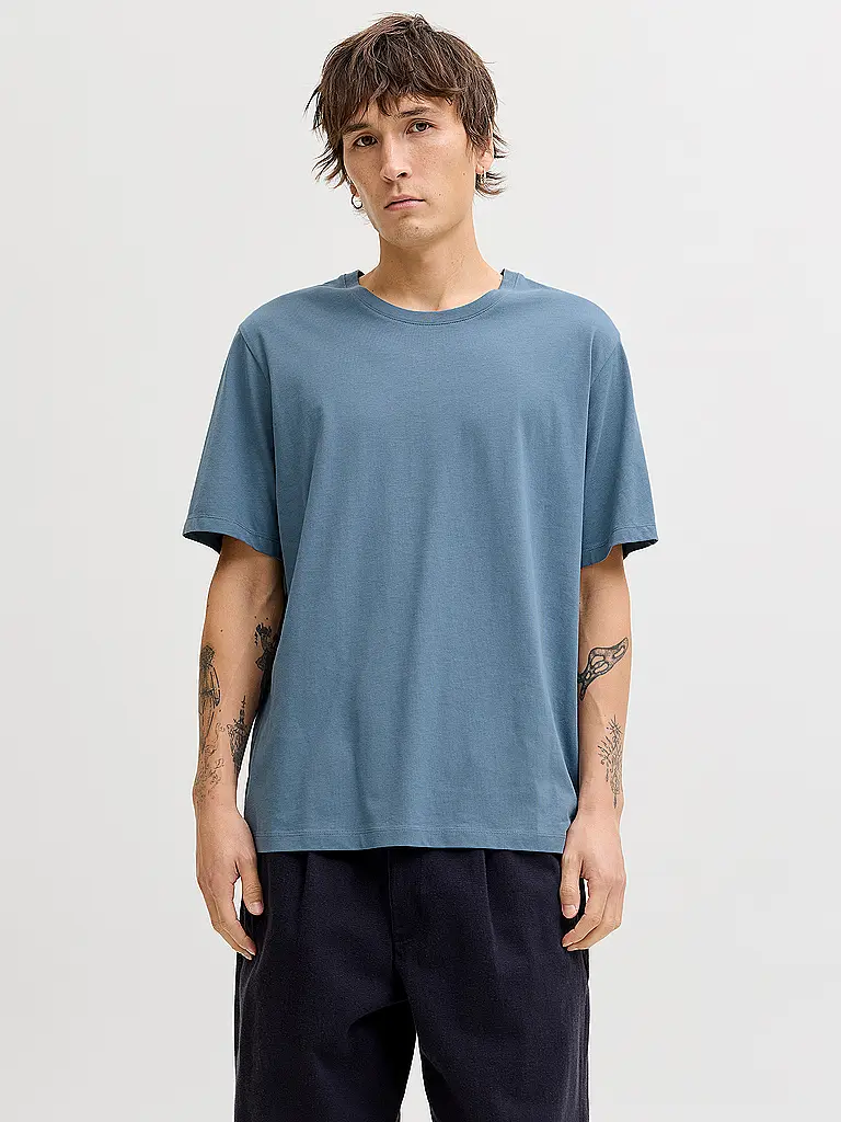 JACK & JONES | Nome prodotto: T-Shirt JJEORGANIC
Marca: JACK & JONES
Colore: blu
Categorie: Moda, Uomo

Lunghezza manica: Manica corta
Scollo: Girocollo
Materiale: Cotone
Motivo: Tinta unita
Vestibilità (capispalla): Regular | Blu