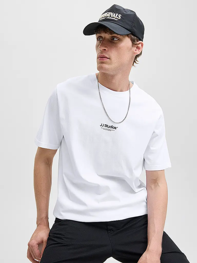 JACK & JONES | Nome prodotto: T-Shirt JJESOHO
Marca: JACK & JONES
Colore: bianco
Categorie: Moda, Uomo

Lunghezza manica: Manica corta
Scollo: Girocollo
Materiale: Cotone
Motivo: Tinta unita
Vestibilità (capispalla): Regular
Dettagli: Logo | Bianco