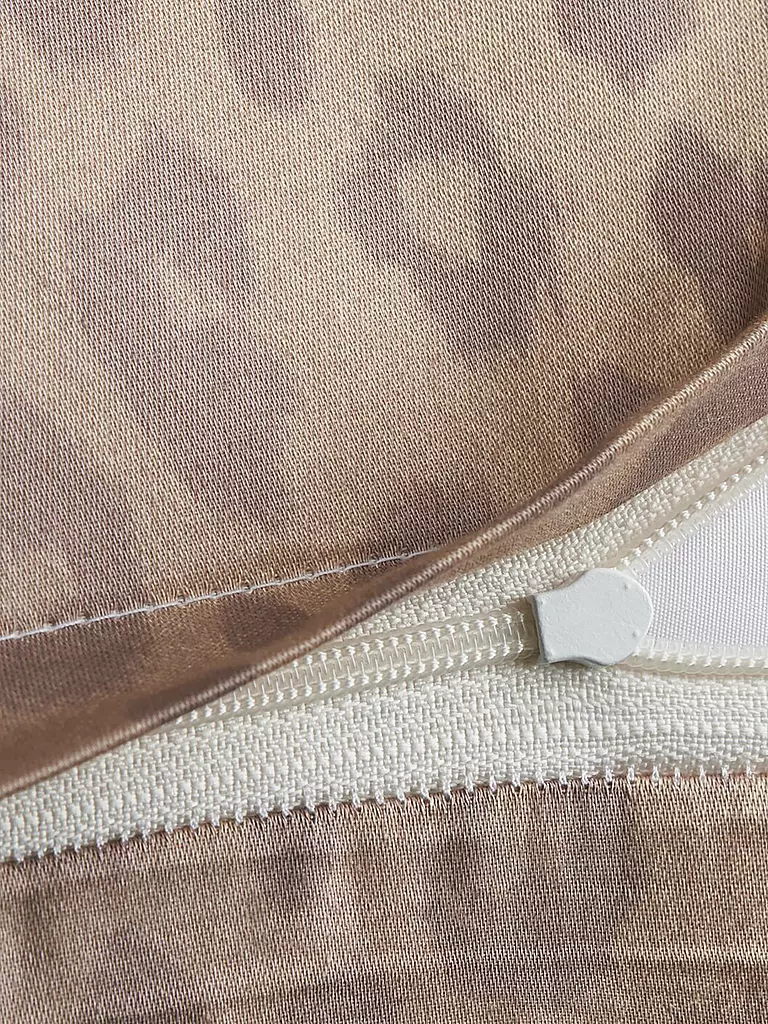 JOOP | Biancheria da letto in raso LEO 2x 70x90cm / 200x200cm Vanilla |