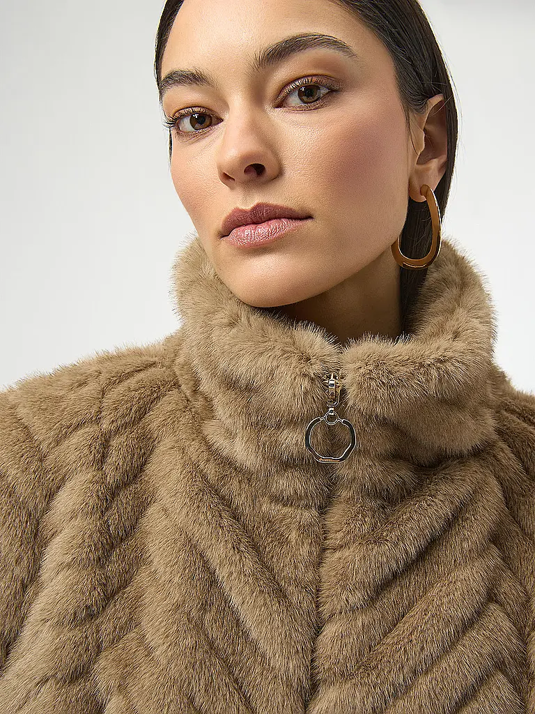 JOSEPH RIBKOFF | Gilet in pelliccia sintetica | Cammello