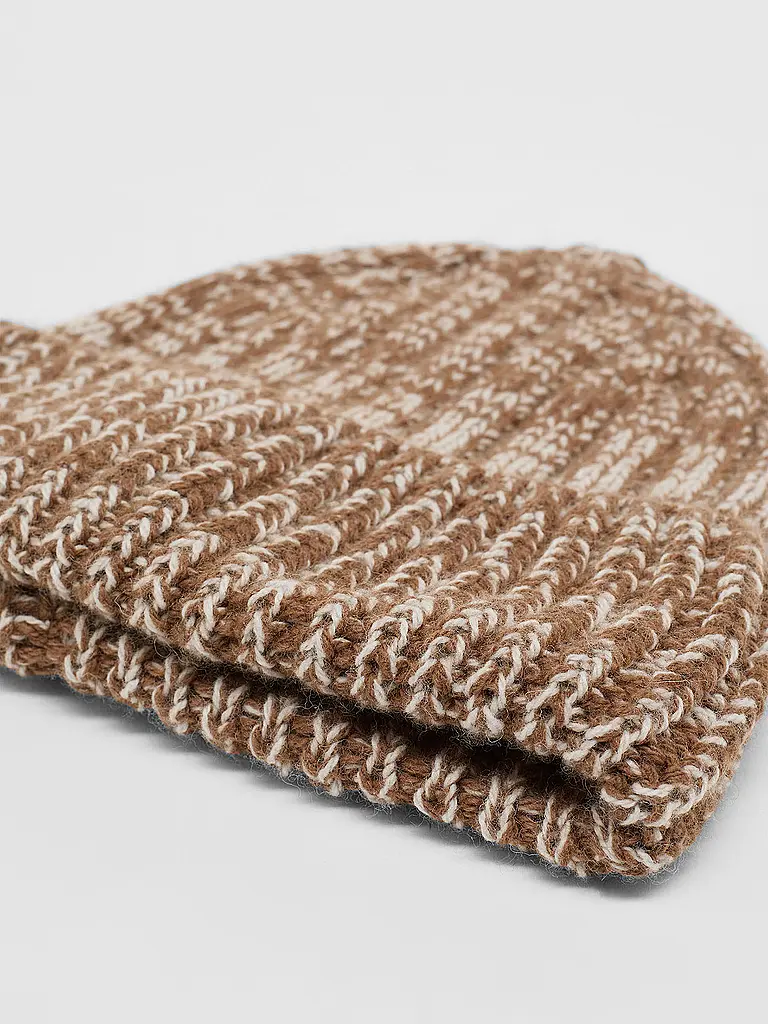 LANIUS | Mütze - Haube
Marke: LANIUS
Farbe: camel
Kategorien: Moda, Donna

Materiale: Lana vergine, Cotone
Motivo: Tinta unita
Stile: Pure
Dettagli: Mélange | 