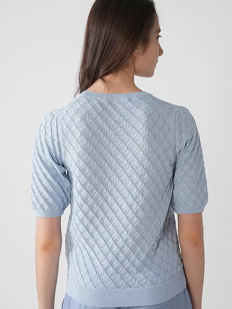 LANIUS | Pullover
Marke: LANIUS
Farbe: hellblau
Kategorien: Moda,Donna

Lunghezza manica: Manica corta
Scollatura: Girocollo
Materiale: Cotone
Motivo: Tinta unita
Vestibilità (capispalla): Regular
Stile: Pure
Dettagli: Motivo a maglia | Blu chiaro