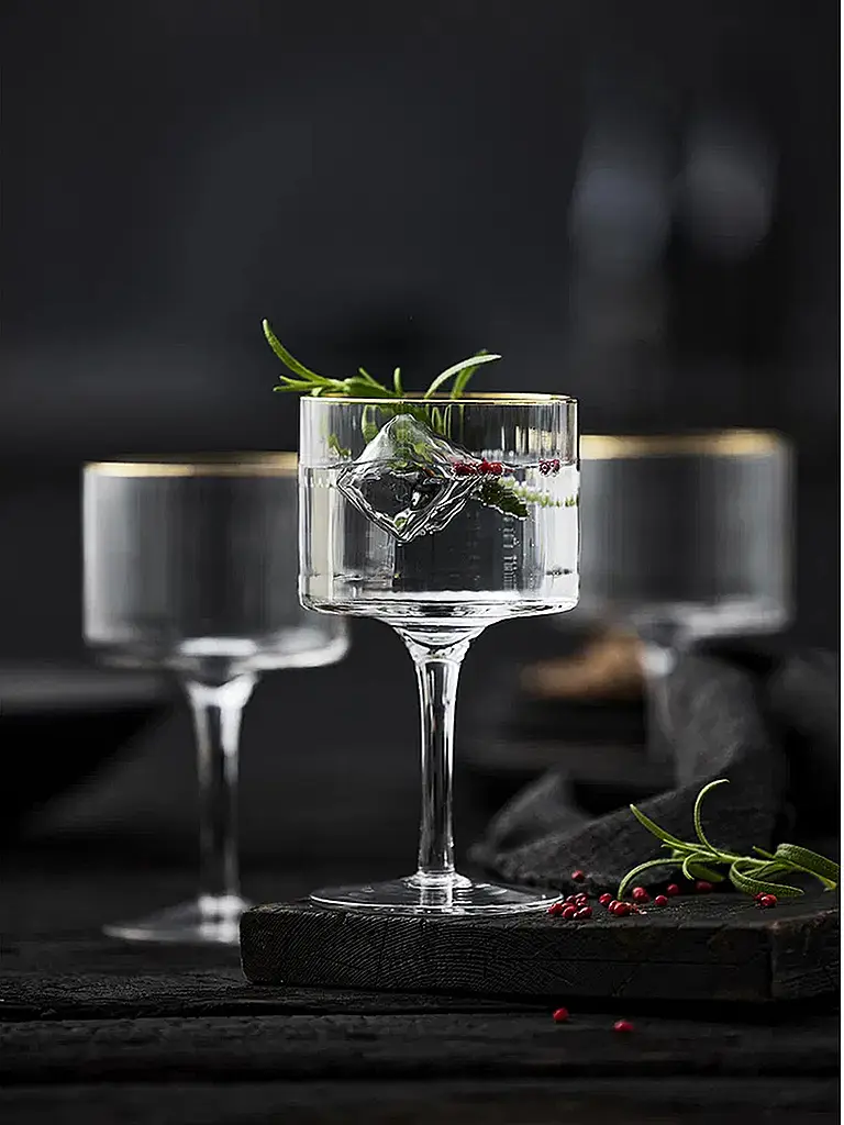 LYNGBY GLAS | Set di 4 bicchieri da Gin & Tonic con bordo dorato PALERMO 45cl | Trasparente