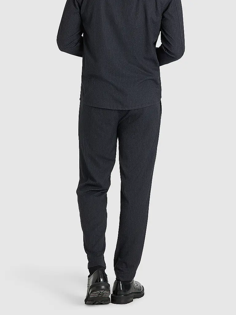 MAC | Chino DEAN | 