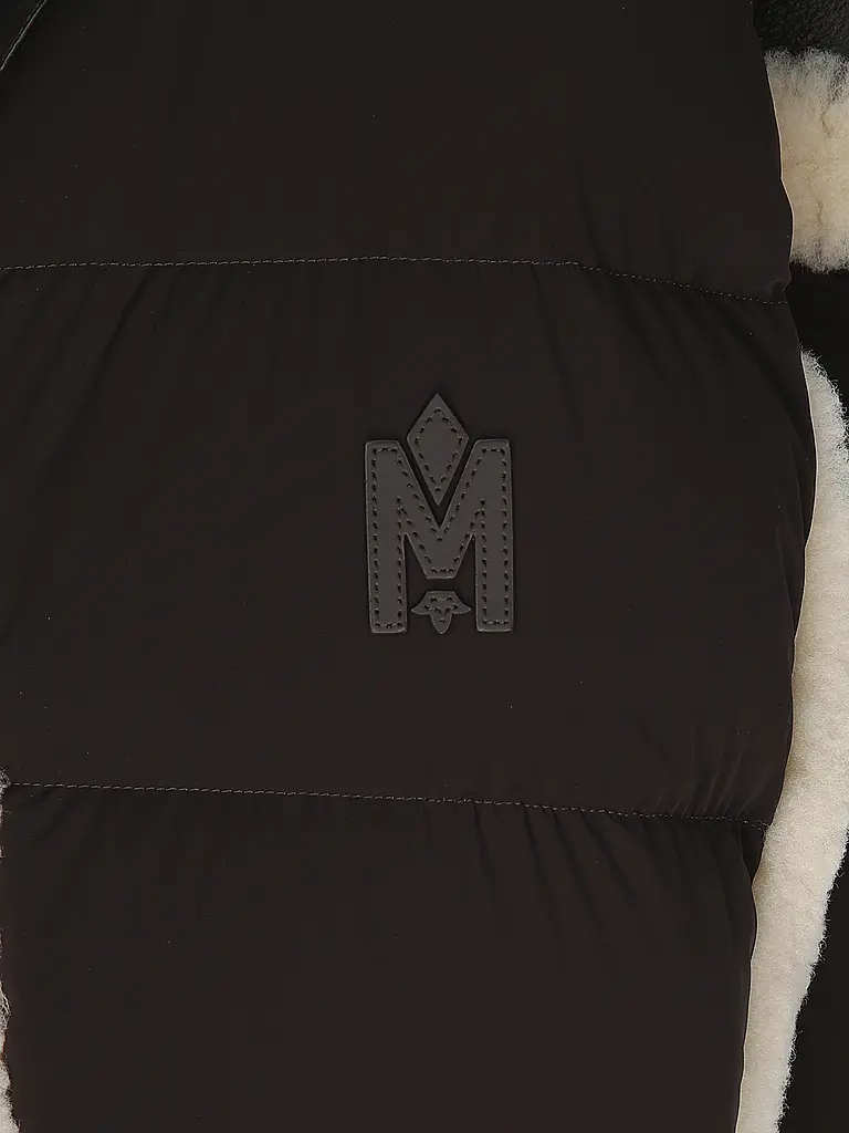 MACKAGE | Piumino LILIBETH
MACKAGE
Colore: marrone
Categorie: Moda,Donna
Lunghezza manica: Manica lunga
Materiale: Piumino,Pelle,Montone,Nylon,Elasticizzato
Forma colletto: Cappuccio,Colletto alla coreana
Vestibilità (capispalla): Regular,Lungo
Stile: Glamour,Tre |