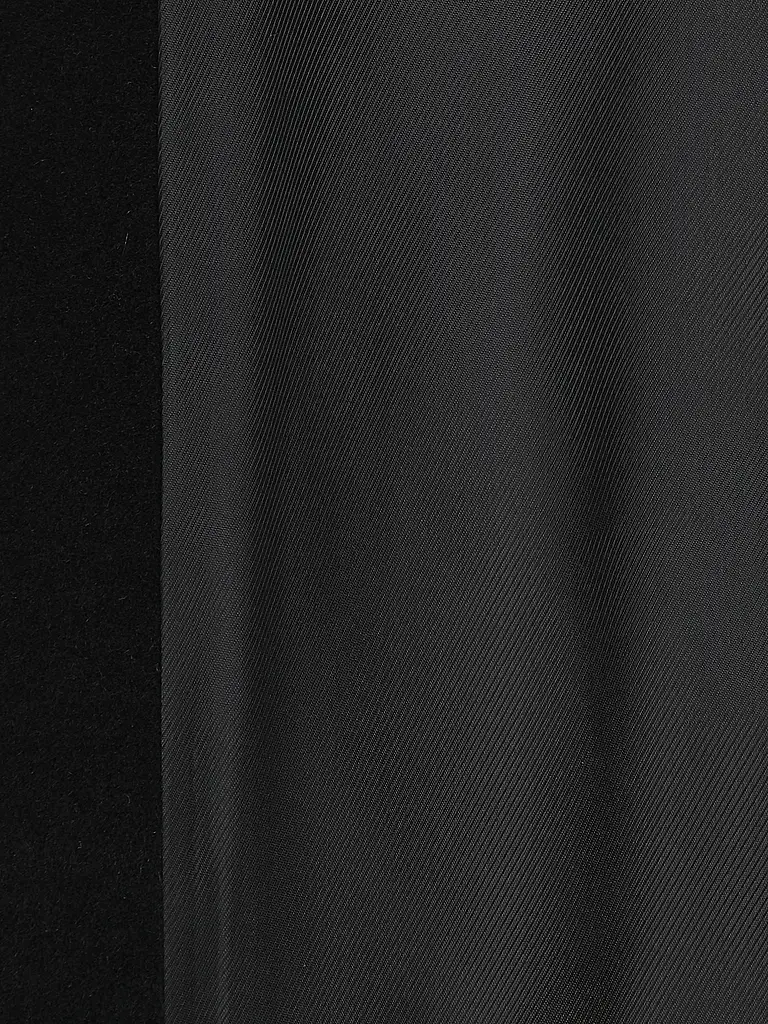 MARC CAIN | Cappotto di lana
Marca: MARC CAIN
Colore: nero
Categorie: Moda, Donna

Lunghezza manica: Manica lunga
Materiale: Alpaca
Tipo di colletto: Rever
Motivo: Tinta unita
Vestibilità (capispalla): Ampia
Stile: Glamour
Dettagli: Tasche a fessura | 