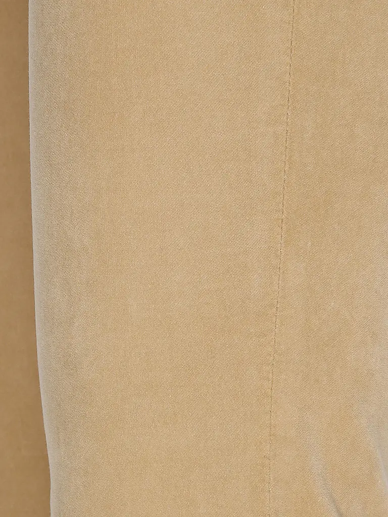 MARC CAIN | Nome del prodotto: Pantaloni SILEA
Marca: MARC CAIN
Colore: marrone chiaro
Categorie: Moda,Donna

Materiale: Cotone,Stretch
Motivo: Tinta unita
Lunghezza (Pantaloni/Jeans): Lunghezza normale
Stile: Glamour
Altezza vita: Vita media
Dettagli: Tasche lateral | 