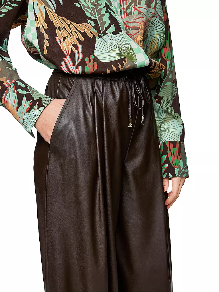 MARC CAIN | Pantaloni effetto pelle | 