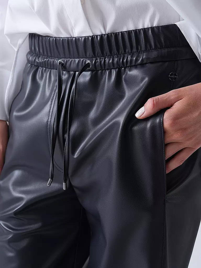 MARC CAIN | Pantaloni Jogging Fit in similpelle RANCHI | 