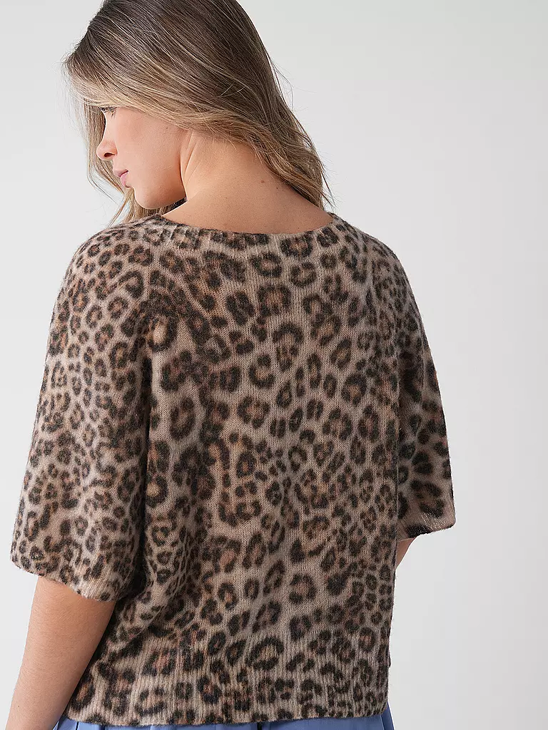 MARC CAIN | Pullover

Prodotto: Pullover
Marca: MARC CAIN
Colore: marrone
Categorie: Moda, Donna

Lunghezza manica: Manica corta
Scollatura: Girocollo
Materiale: Alpaca, Poliestere / Poliammide, Misto
Motivo: All-over, Animalier
Vestibilità (capispalla): Regular
Sti | 