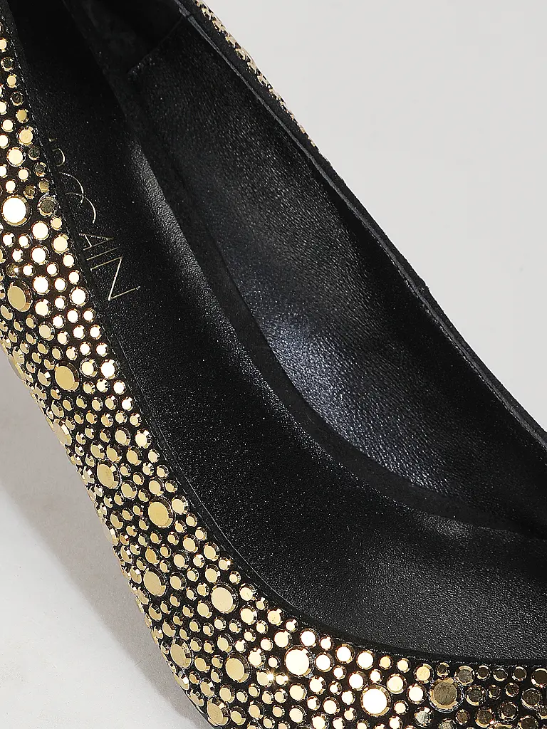 MARC CAIN | Pumps
Marca: MARC CAIN
Colore: oro
Categorie: Moda, Donna

Materiale: Pelle
Motivo: Tinta unita
Stile: Glamour
Dettagli: Borchie
Altezza del tacco: Tacco medio | 