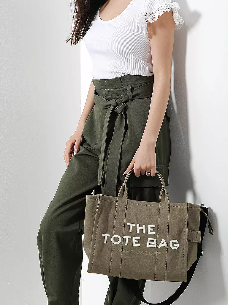 MARC JACOBS | Borsa - Tote Bag THE MEDIUM TOTE CANVAS | Oliva