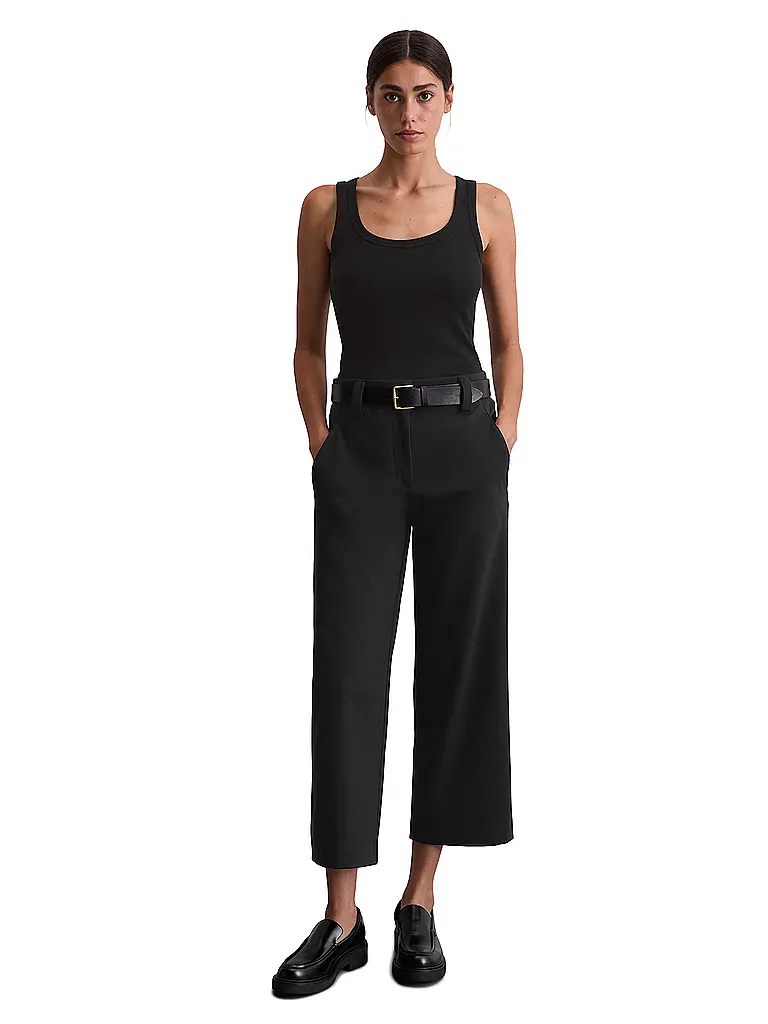 MARC O'POLO | Top
Marca: MARC O'POLO
Colore: nero
Categorie: Moda,Donna

Lunghezza manica: senza maniche
Scollo: Girocollo
Materiale: Cotone,Stretch
Motivo: Tinta unita
Vestibilità (capo superiore): Regular | Nero