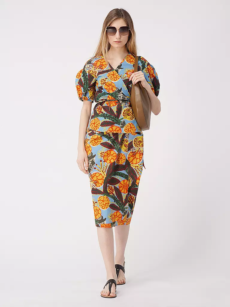 MAX MARA | Sonnenbrille MM0052-H/60

Marke: MAX MARA
Farbe: braun
Kategorien: Moda, Donna

Materiale: Metallo | Marrone