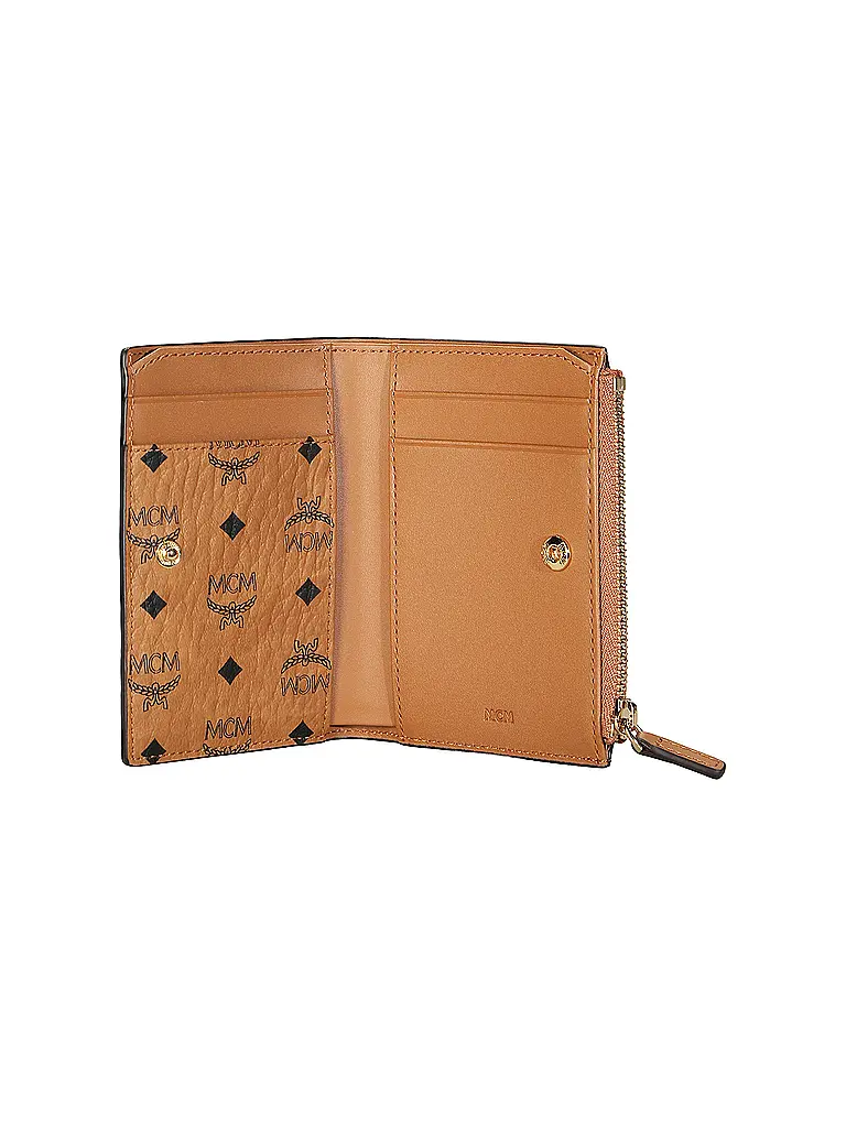 MCM | Nome prodotto: Portafoglio AREN Small
Marca: MCM
Colore: marrone
Categorie: Moda,Donna

Materiale: Canvas
Motivo: Integrale,Logo
Stile: Trendy | Marrone