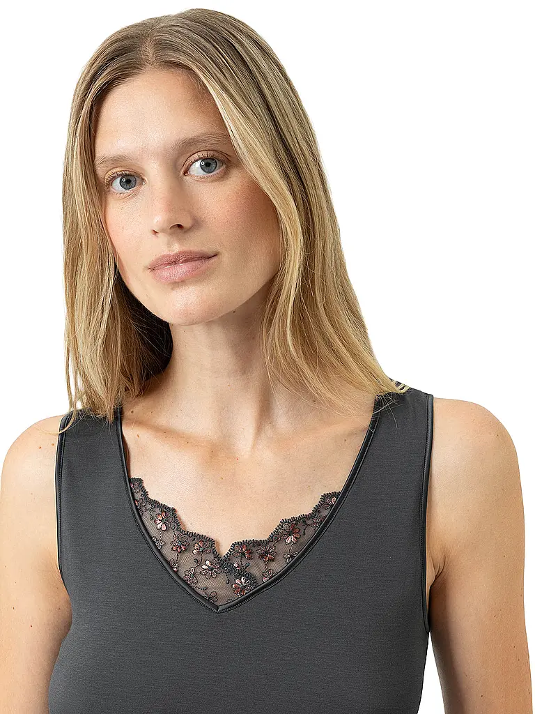 MEY | Canotta thunder grey
Marke: MEY
Colore: grigio
Categorie: Moda,Donna

Lunghezza manica: senza maniche
Materiale: Jersey | Grigio