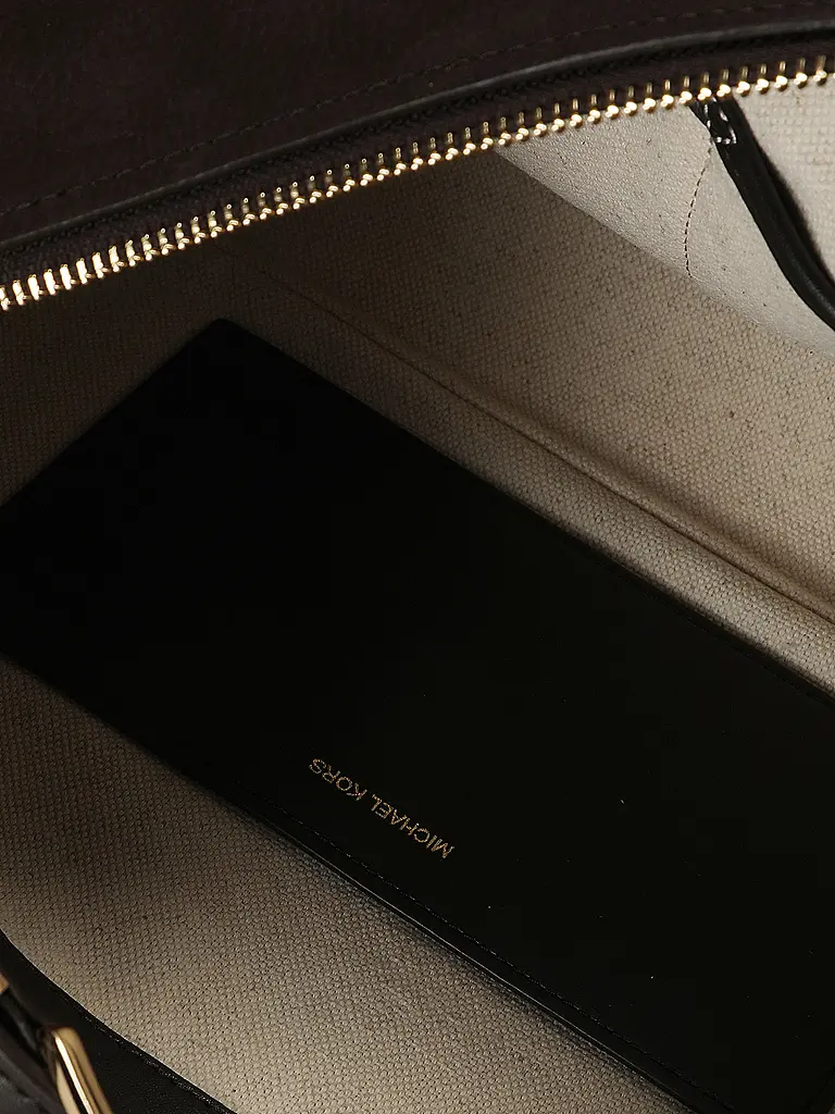 MICHAEL KORS | Borsa in pelle - Hobo Bag NOLITA Medium

Marke: MICHAEL KORS
Colore: marrone
Categorie: Moda,Donna

Materiale: Pelle
Motivo: Tinta unita | 