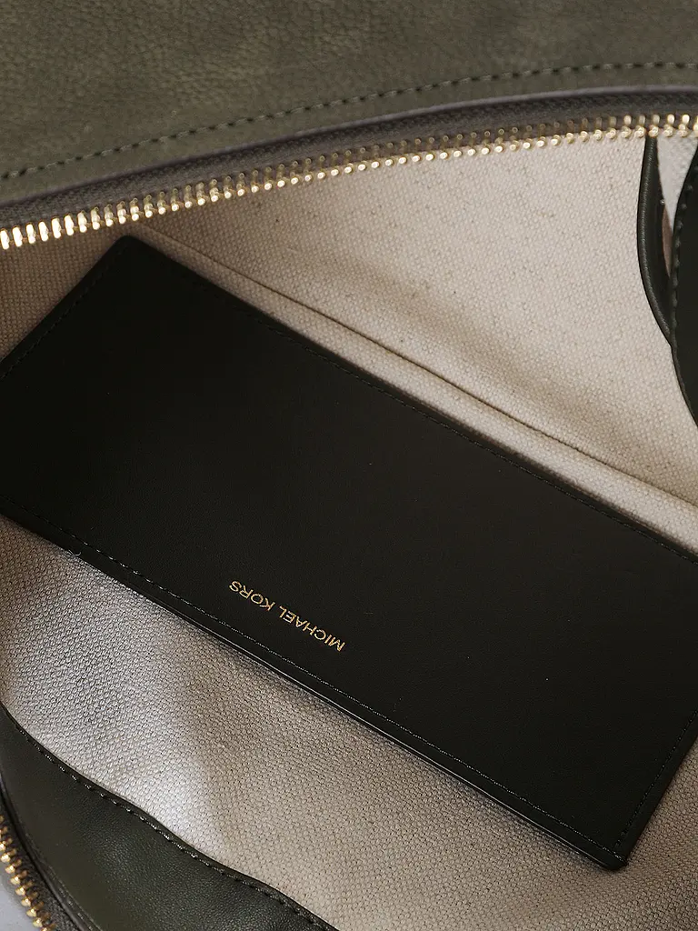 MICHAEL KORS | Borsa in pelle - Hobo Bag NOLITA Medium
Marke: MICHAEL KORS
Farbe: dunkelgrün
Kategorien: Mode,Damen

Material: Leder
Musterung: Unifarben | 