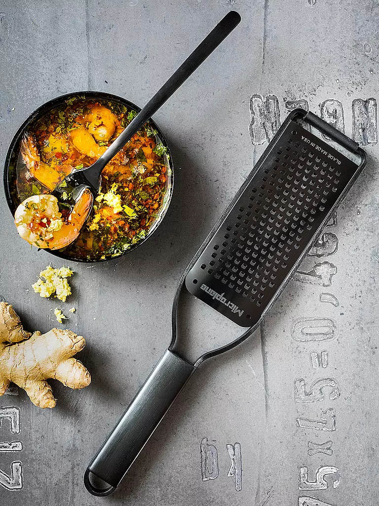 MICROPLANE | Grattugia a Trama Grossa Nera |