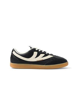 MOEA | Sneaker FLOW