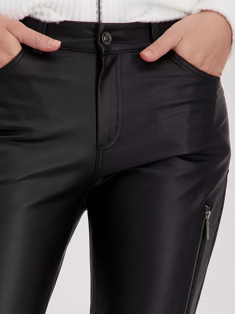 MONARI | Hose in Lederoptik  | Nero
