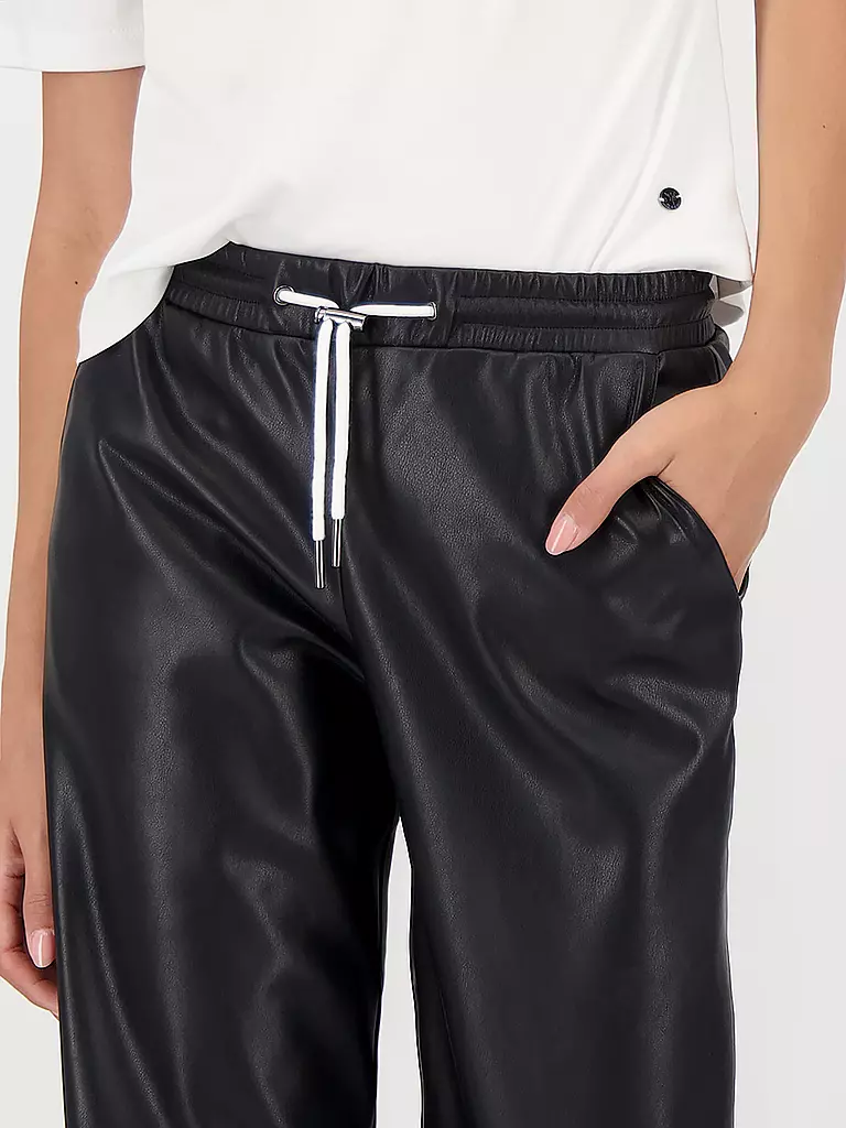 MONARI | Pantaloni effetto pelle | Nero