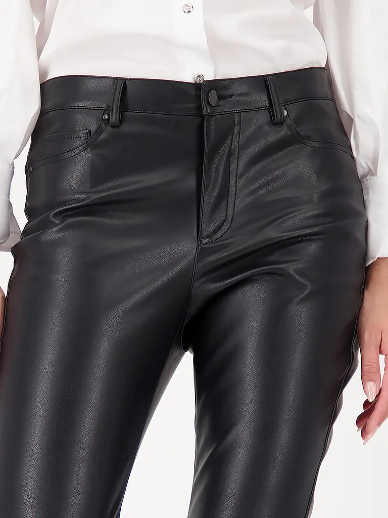 MONARI | Pantaloni effetto pelle |
