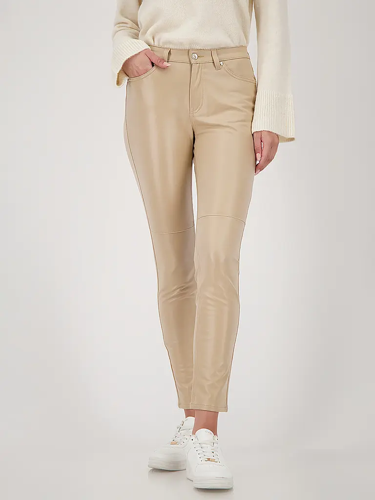 MONARI | Pantaloni slim fit effetto pelle | Cammello