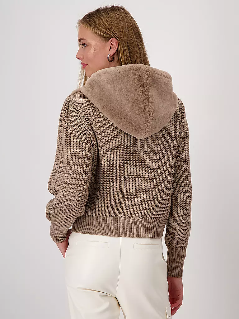MONARI | Strickjacke in Felloptik | Beige