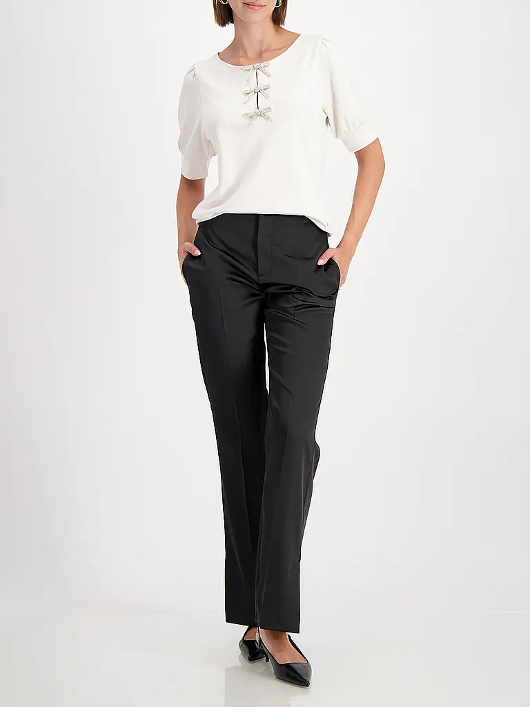 MONARI | T-Shirt
Marke: MONARI
Farbe: beige
Kategorien: Moda, Donna

Lunghezza manica: Manica corta
Scollatura: Girocollo
Materiale: Jersey, Viscosa, Stretch
Motivo: Tinta unita
Vestibilità (capispalla): Regular
Stile: Glamour
Dettagli: Strass | Beige