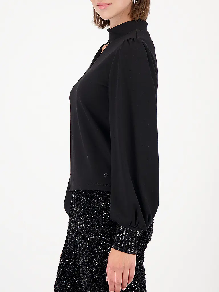 MONARI | T-shirt a maniche lunghe
Marca: MONARI
Colore: nero
Categorie: Moda,Donna
Lunghezza manica: Manica lunga
Materiale: Jersey,Poliestere / Poliammide,Viscosa,Elasticizzato
Forma del colletto: Collo alto
Motivo: Tinta unita
Vestibilità (capispalla): Regular |