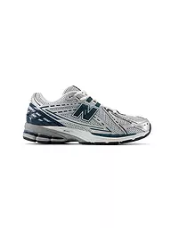 NEW BALANCE | Sneaker 1906R | Argento