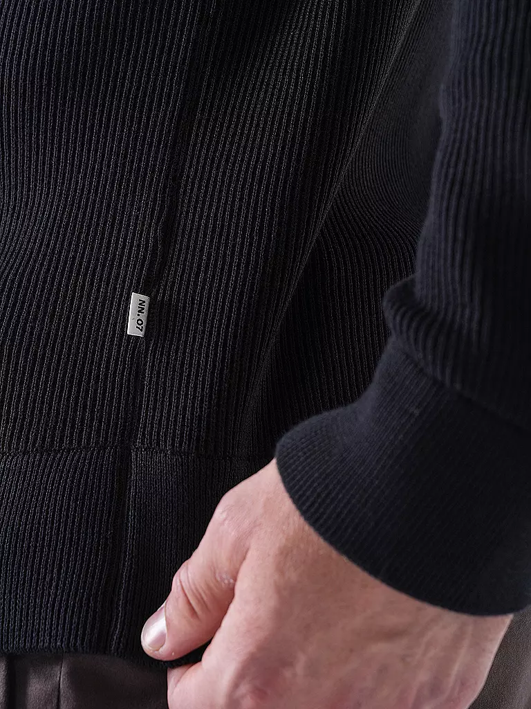 NN.07 | Pullover KEVIN | 