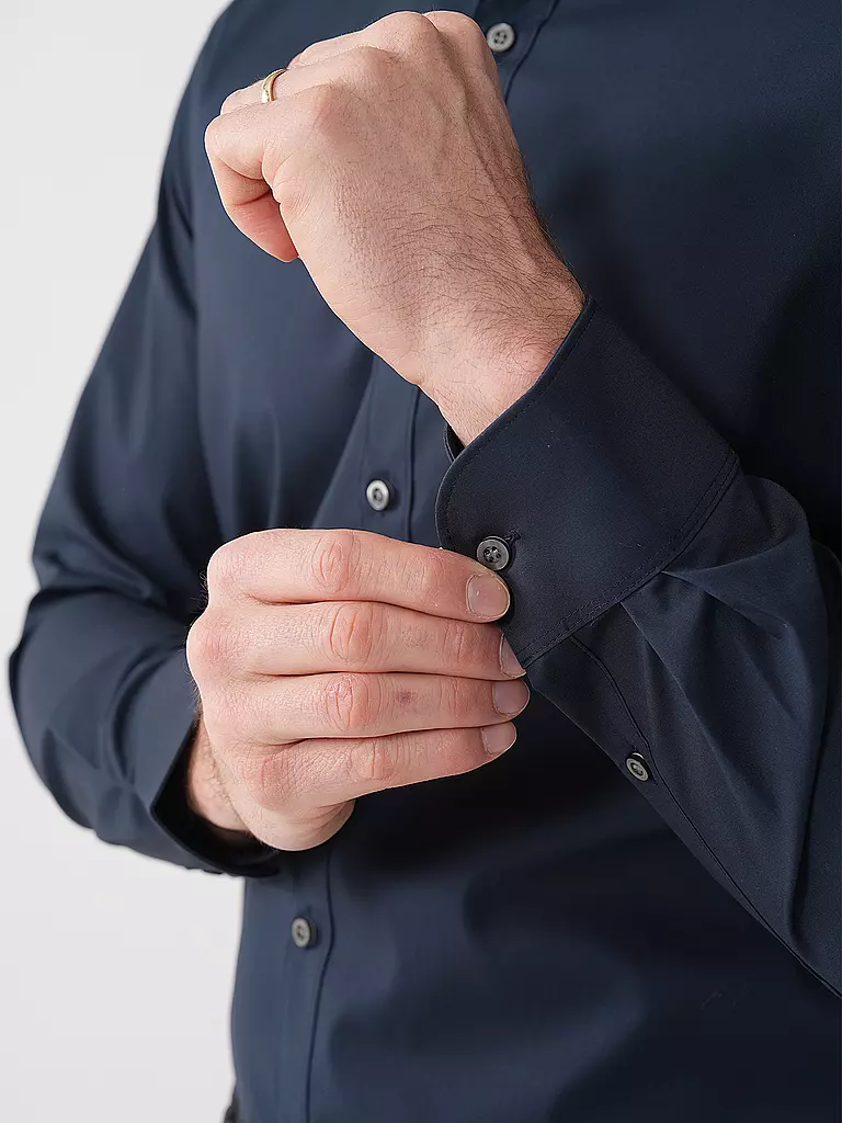 OLYMP LEVEL FIVE | Camicia Body Fit | Blu scuro
