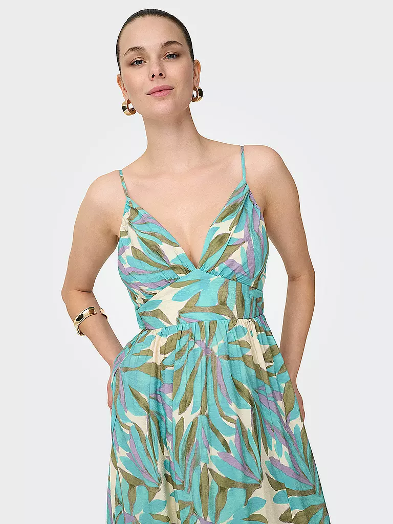 ONLY | Maxi abito ONLAYO
Marke: ONLY
Colore: menta
Categorie: Moda, Donna

Lunghezza manica: Senza maniche
Scollatura: Scollo a V
Materiale: Viscosa
Motivo: A fiori
Vestibilità (capispalla): Regular
Stile e occasione: Tempo libero
Stile: Young Fashion | 