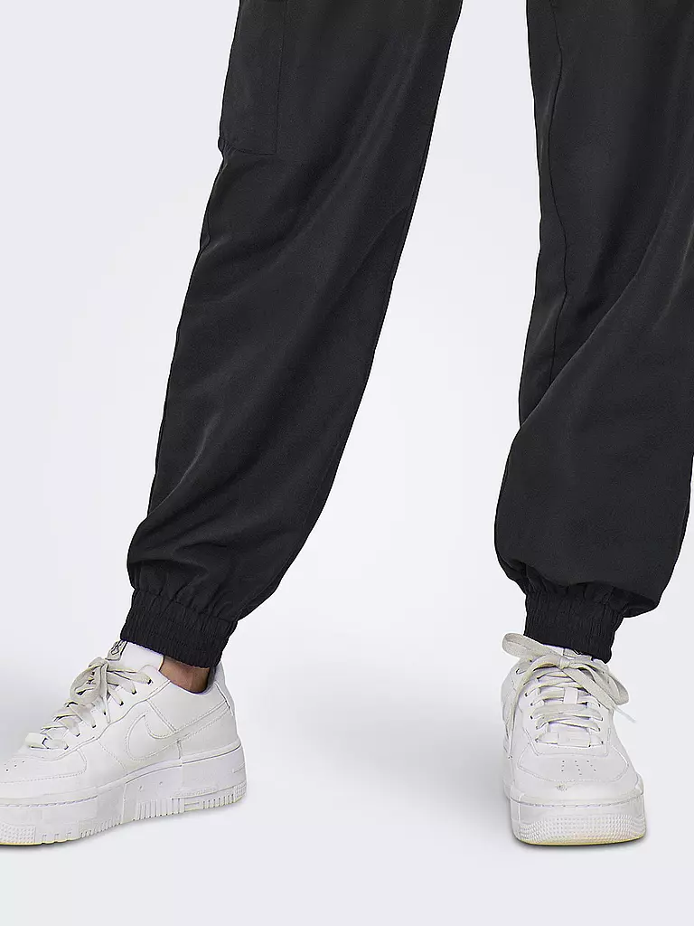 ONLY | Pantaloni cargo ONLFADUMA | Nero
