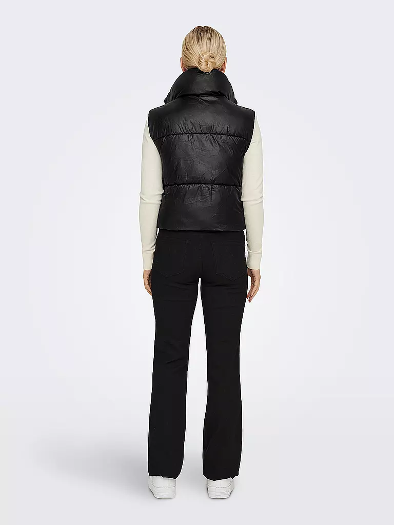ONLY | Wendesteppgilet Cropped Fit ONLRICKY  | Nero
