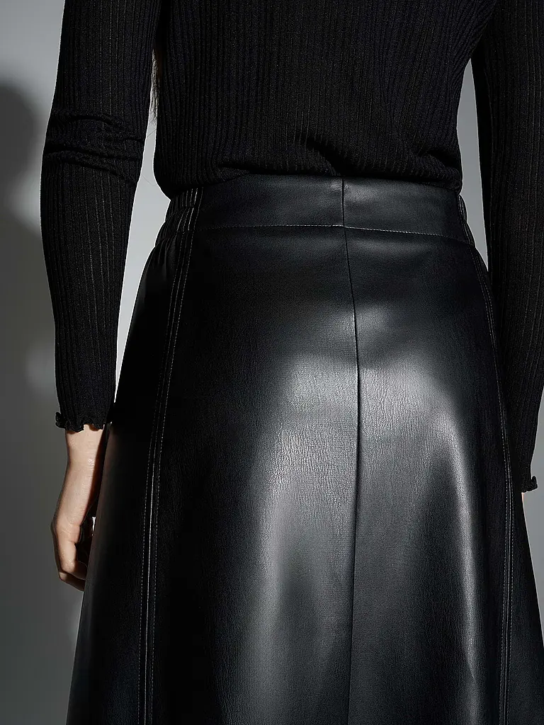 OPUS | Gonna in similpelle ROGA | Nero