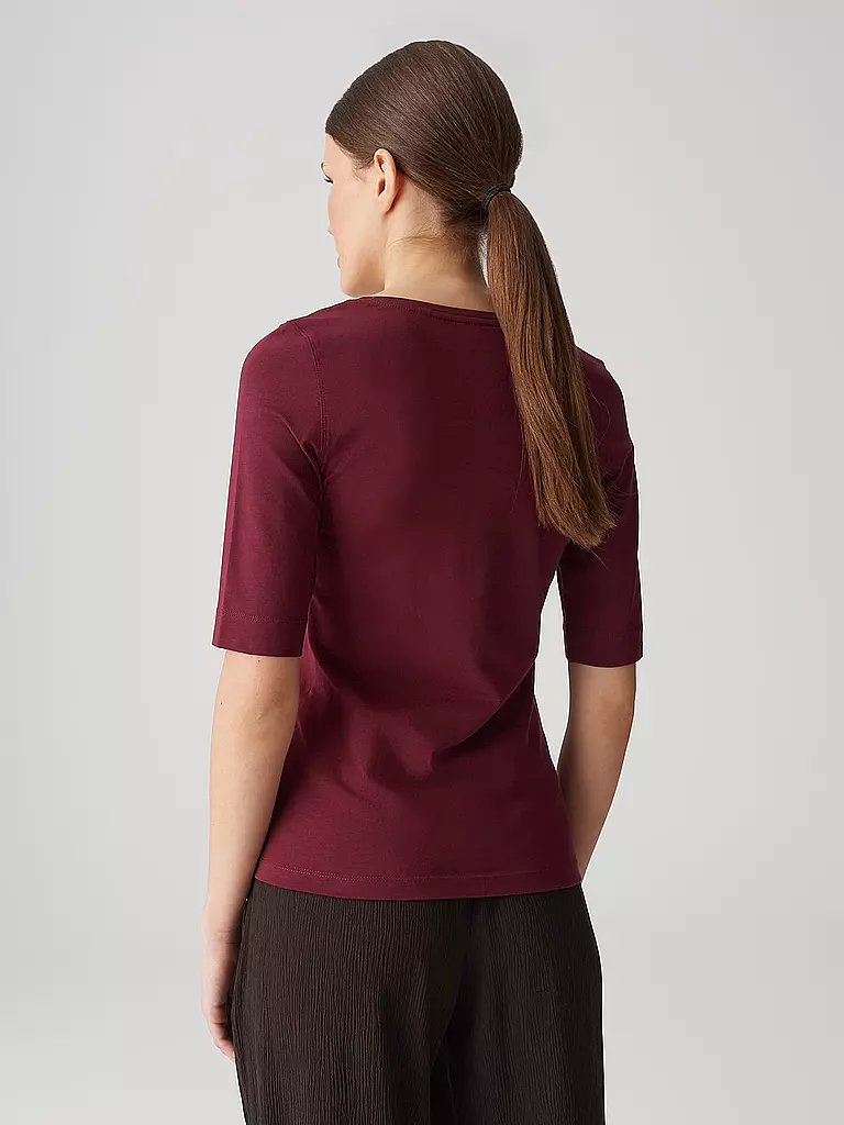 OPUS | Shirt SERTA
Marke: OPUS
Farbe: dunkelrot
Kategorien: Moda,Donna

Ärmellänge: 3/4 Ärmel
Ausschnitt: Rundhalsausschnitt
Material: Jersey,Baumwolle,Stretch
Musterung: Unifarben
Passform (Oberbekleidung): Slim
Stil: Pure | Rosso scuro