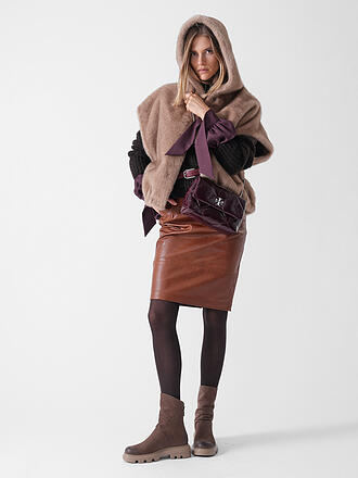 PAUL GREEN | Stivaletto
Marca: PAUL GREEN
Colore: marrone
Categorie: Moda, Donna

Materiale: Pelle
Motivo: Tinta unita
Altezza del tacco: Tacco medio