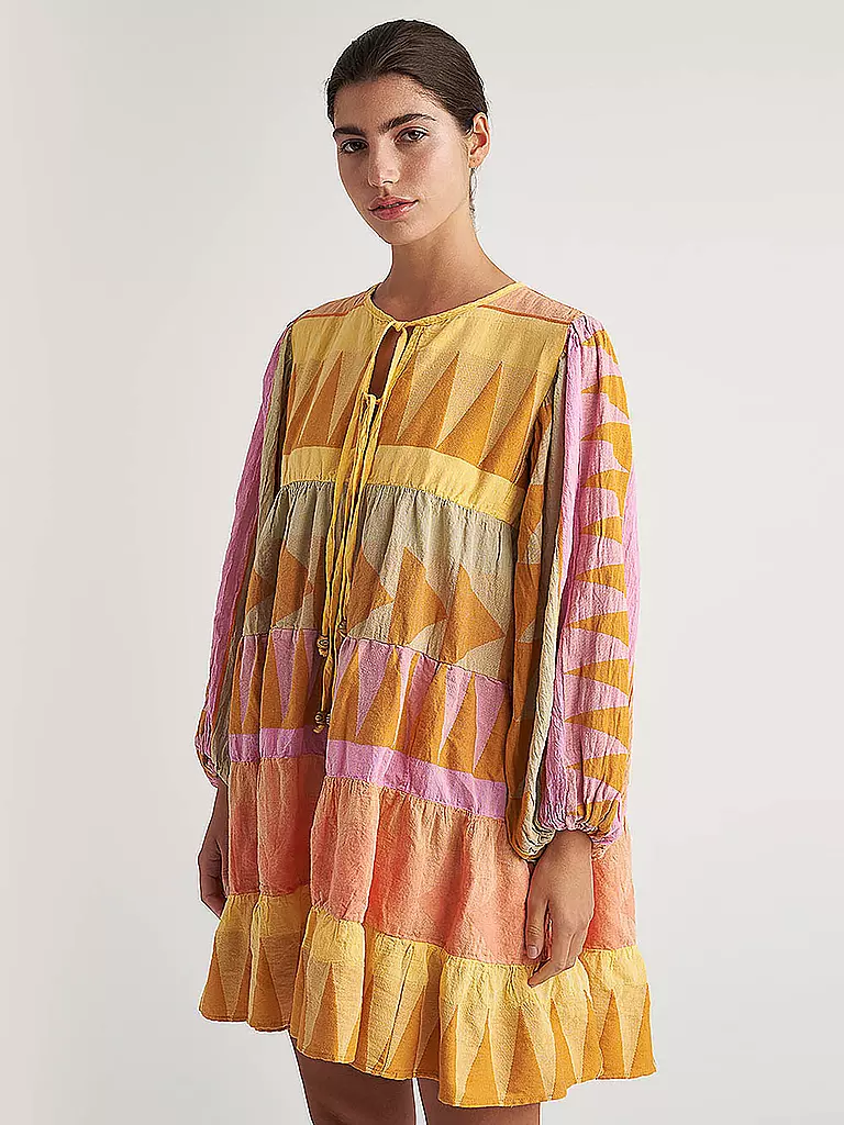 PEARL & CAVIAR | Kleid ZAKAR | Giallo