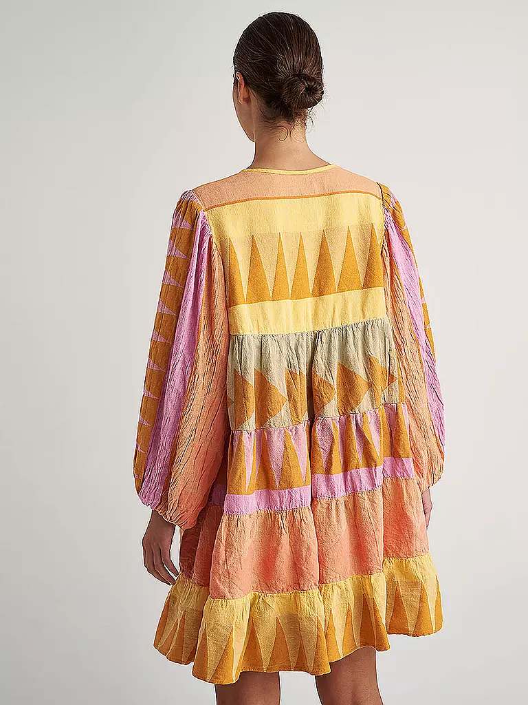 PEARL & CAVIAR | Kleid ZAKAR | Giallo