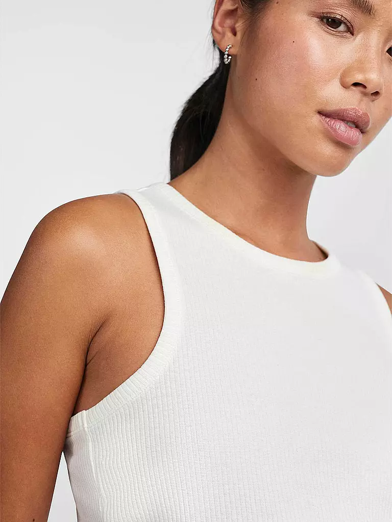 PIECES | Top PCRUKA | 