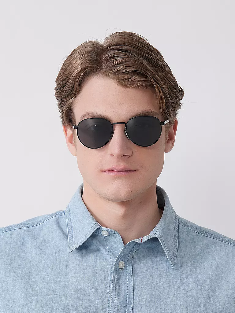 PRADA | Occhiali da sole 0PRB51S/53
Marca: PRADA
Colore: nero
Categorie: Moda, Uomo

Materiale: Metallo | Nero