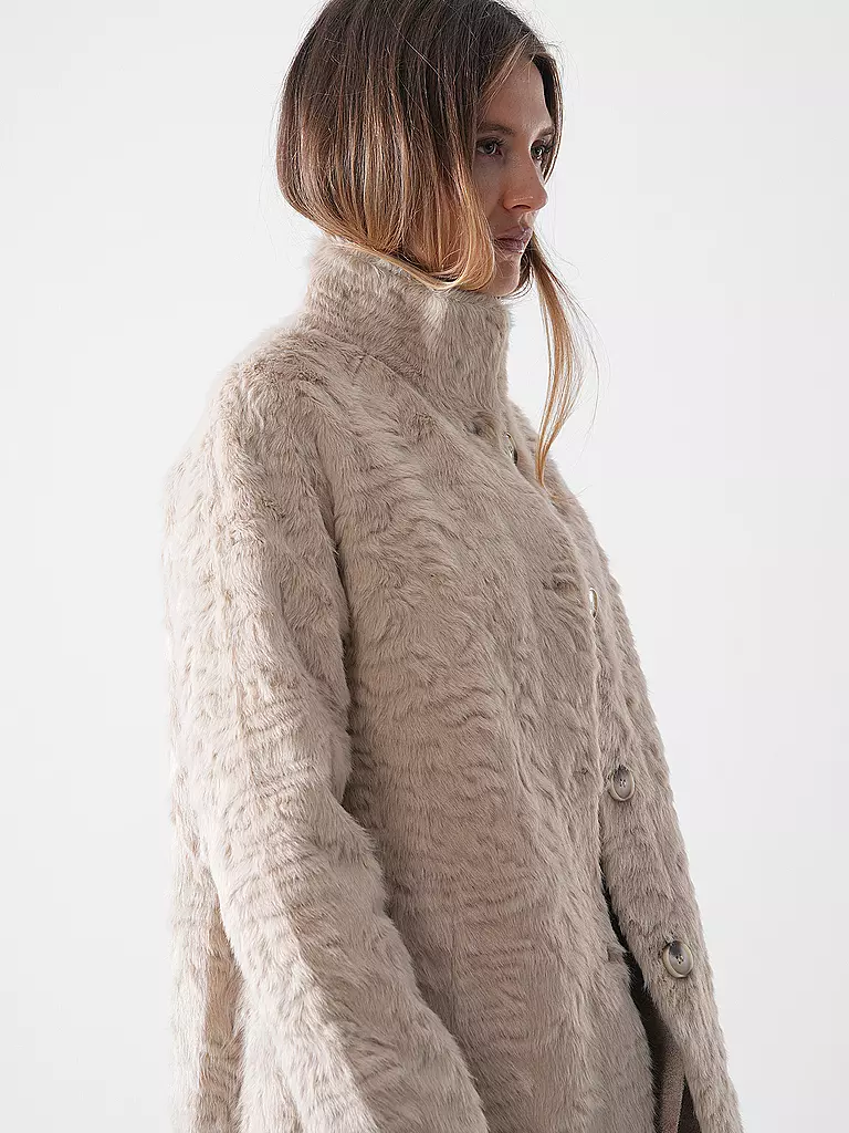 PRIDE TO BE | Cappotto in pelliccia sintetica DINA |