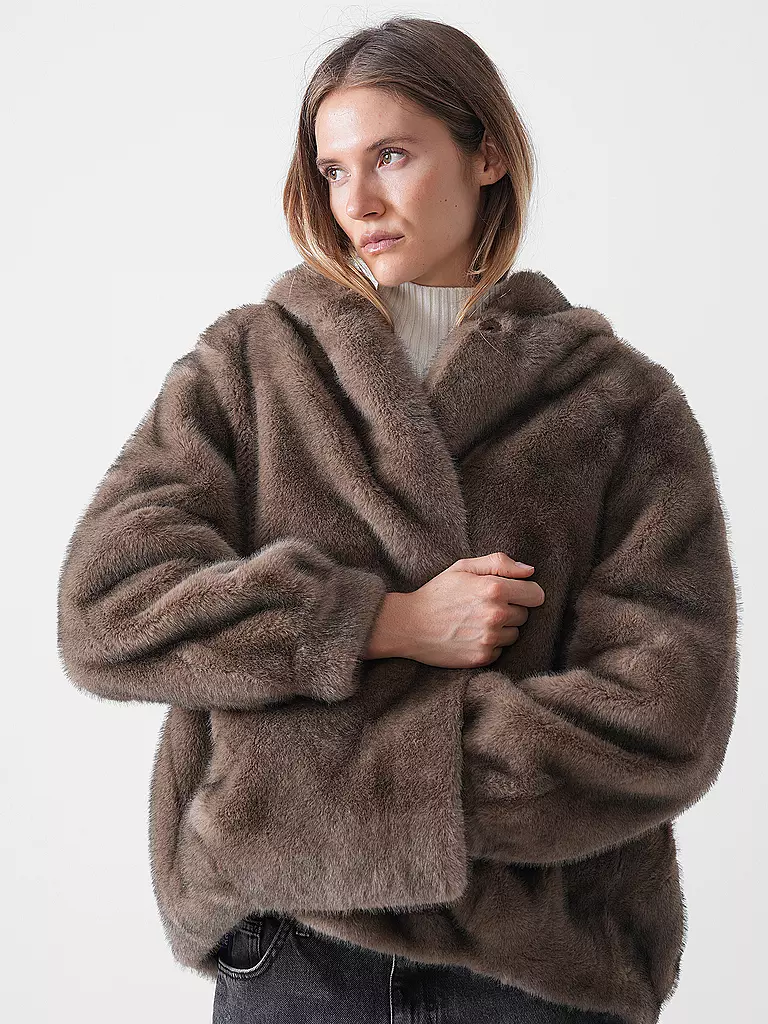 PRIDE TO BE | Giacca in pelliccia sintetica HOVY | 