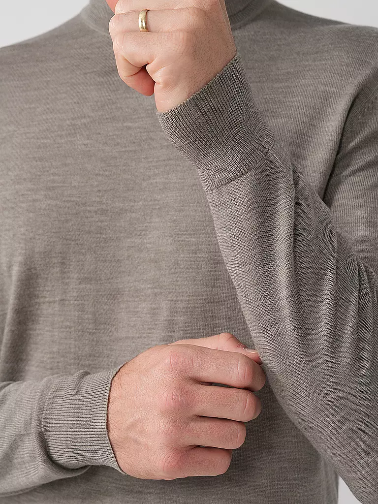 PROFUOMO | Rollkragenpullover |
