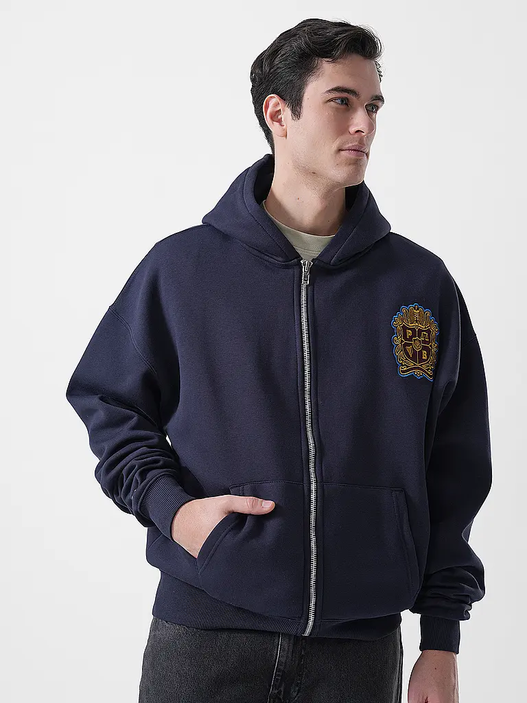 PROHIBITED | Nome prodotto: Sweatjacke EMBLEM PATCH | Blu scuro