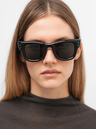 RAY BAN | Occhiali da sole 0RB4940/50
Marca: RAY BAN
Colore: nero
Categorie: Moda, Donna, Uomo

Materiale: Plastica